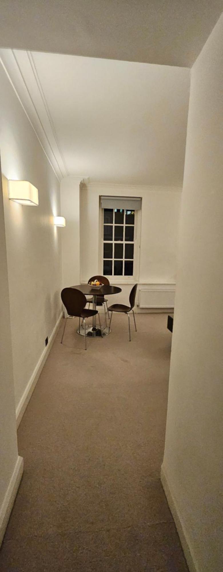 Estatesmen Grosvenor Square Mayfair *